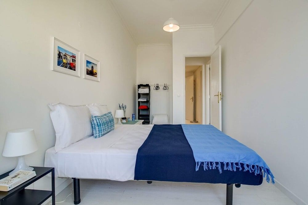 undefined Modern 2 Bedroom Apartment With Views in Lisbon 8