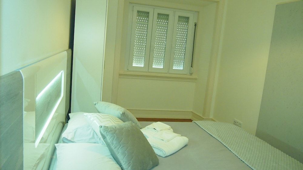 undefined Green View Home 7