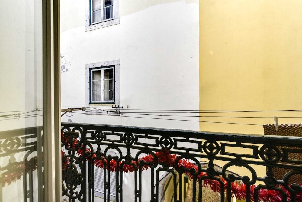 undefined Comfortable Studio in Trendy Bica Neighbourhood 10