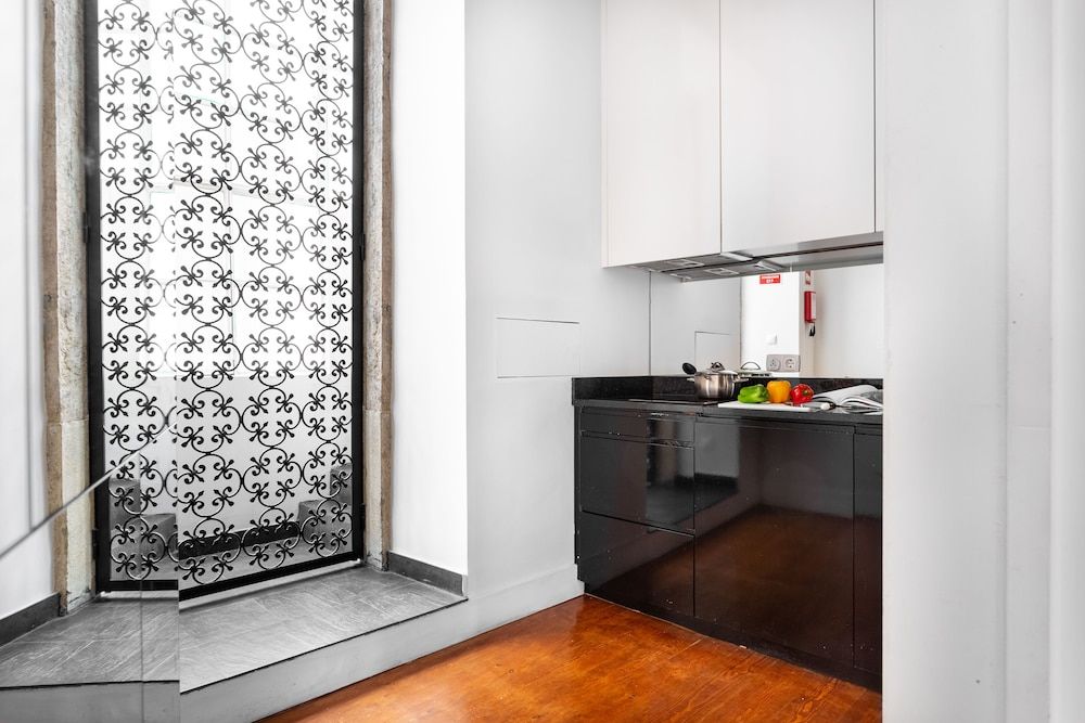 undefined JOIVY Unique 1-BR Apartment in central Chiado 5