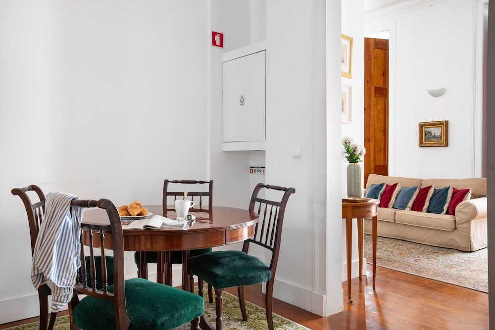 undefined JOIVY Unique 1-BR Apartment in central Chiado 7