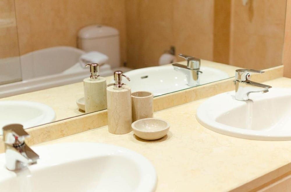 JOIVY Graca Luminous 2-BR Apartment w/Terrace Comfort Apartment, 2 Bedrooms 13