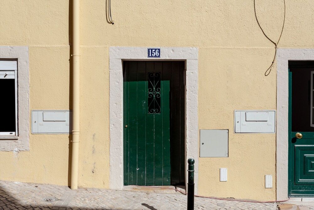 undefined JOIVY Principe Real 2BR Apt w/Terrace nearby Botanical Garden of Lisbon 2