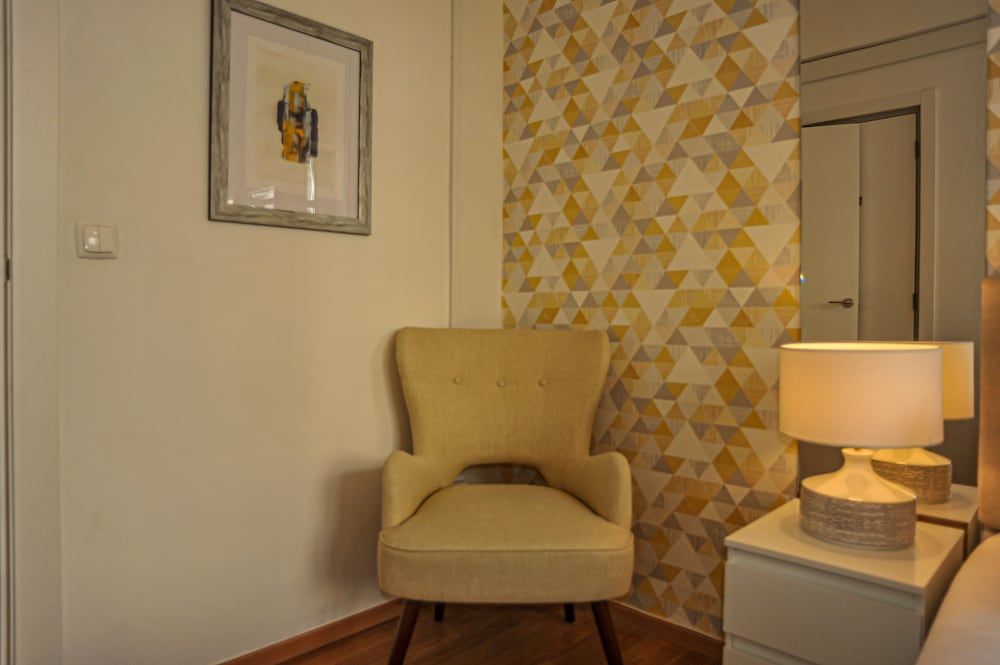My Fair Lisbon -modern flat with elevator in central Lisbon Apartment, Private Bathroom (2) 8