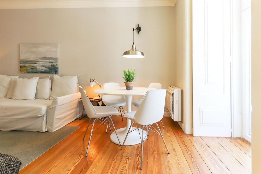 undefined Modern Chiado by Homing 7