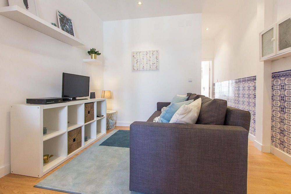 undefined Bairro Alto Stylish by Homing