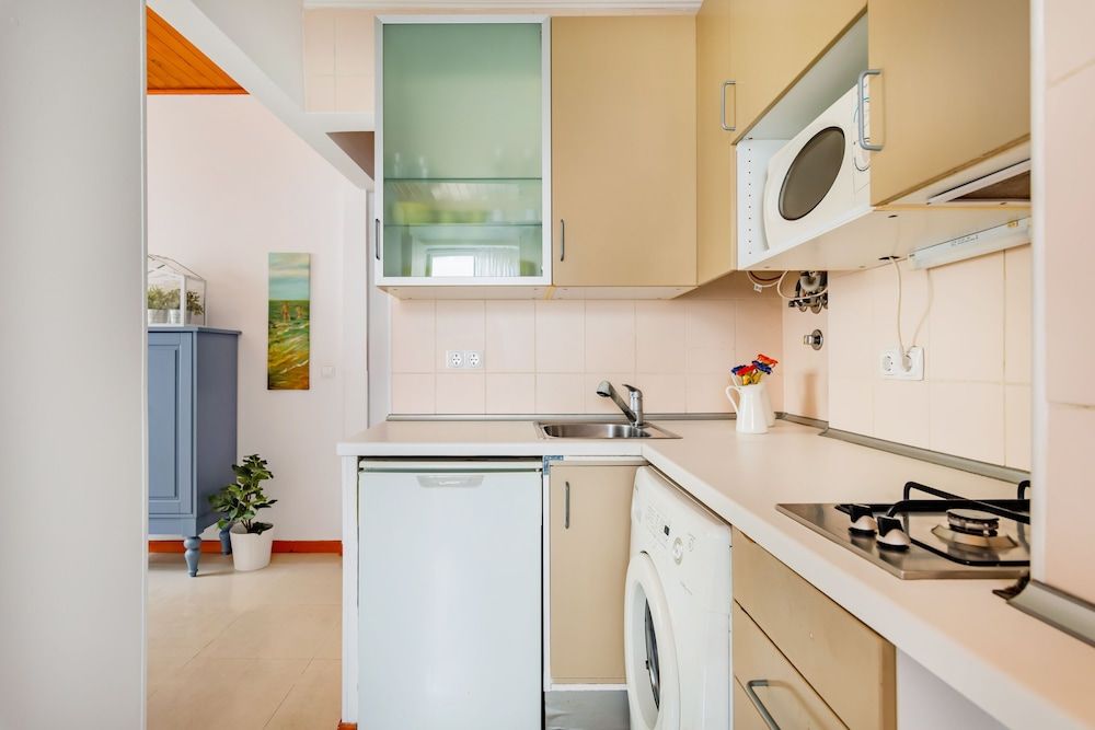 undefined 1BR Apartment - Downtown Lisbon - Chiado 9