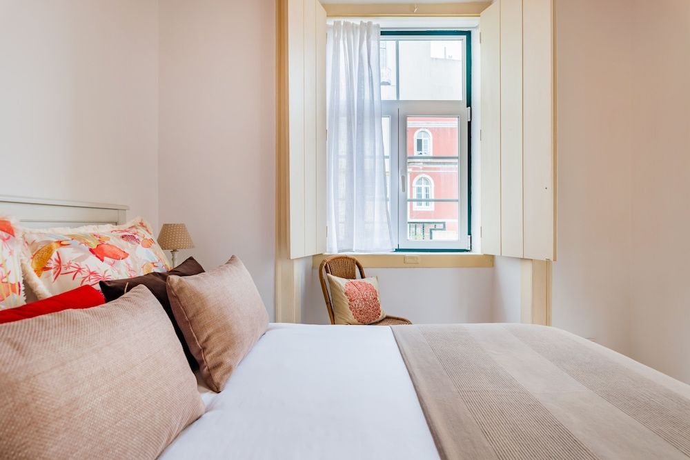 undefined 1BR Apartment - Downtown Lisbon - Chiado 7