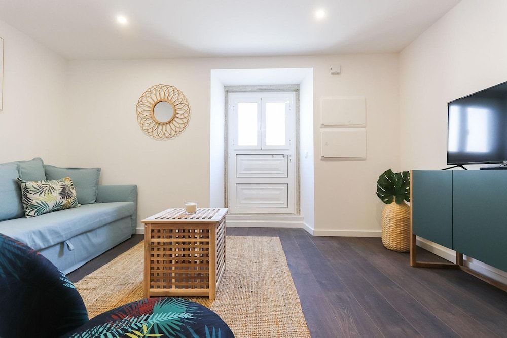 Benfica Apartments II by Homing Apartment 9