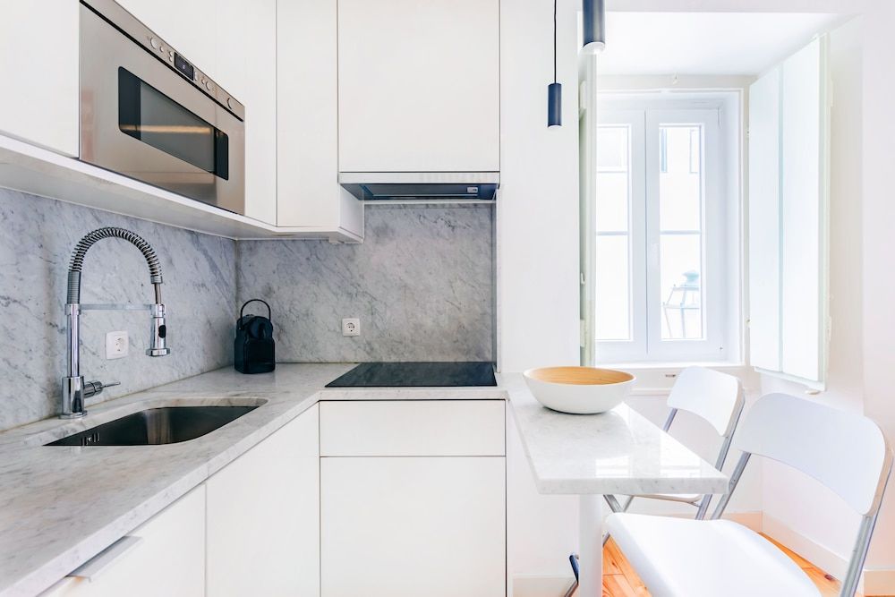 Romantic Alfama Getaway Apartment, 1 Bedroom 8