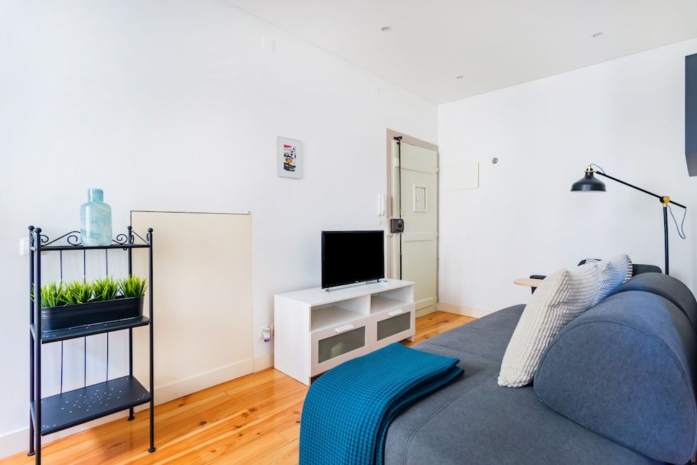 Romantic Alfama Getaway Apartment, 1 Bedroom 12