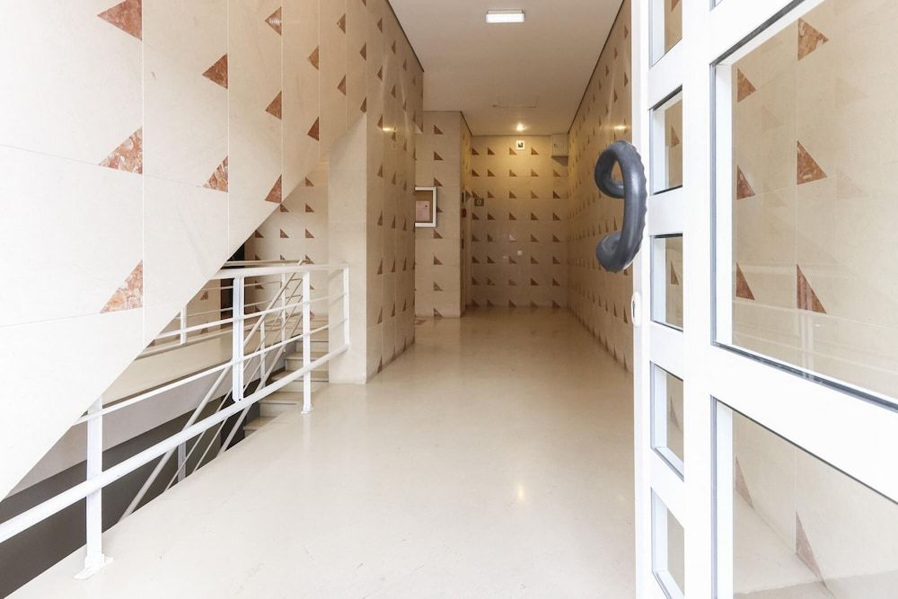 Modern GRA A by Homing Apartment 22