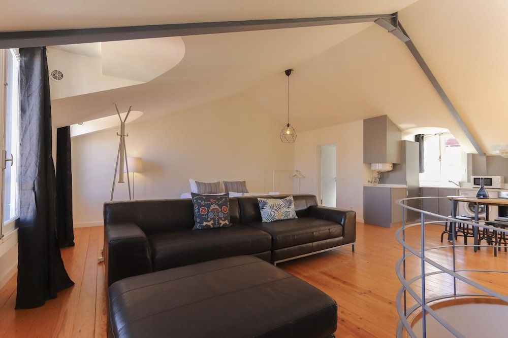 Santa Catarina Stylish by Homing Studio 17