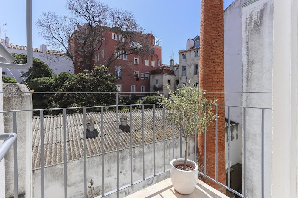 Santa Catarina Stylish by Homing Studio 5