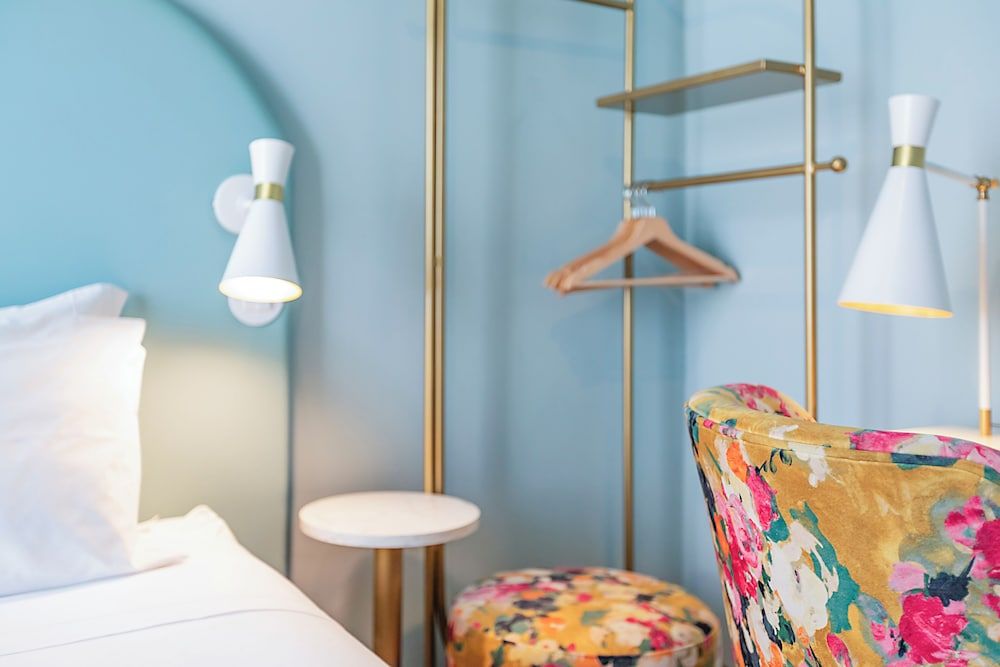 LR Guest House Basic Double Room 8