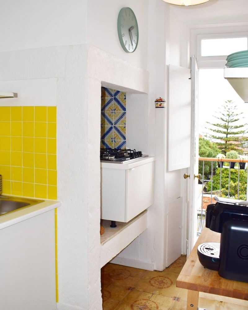 undefined Parliament River View I by Homing 10