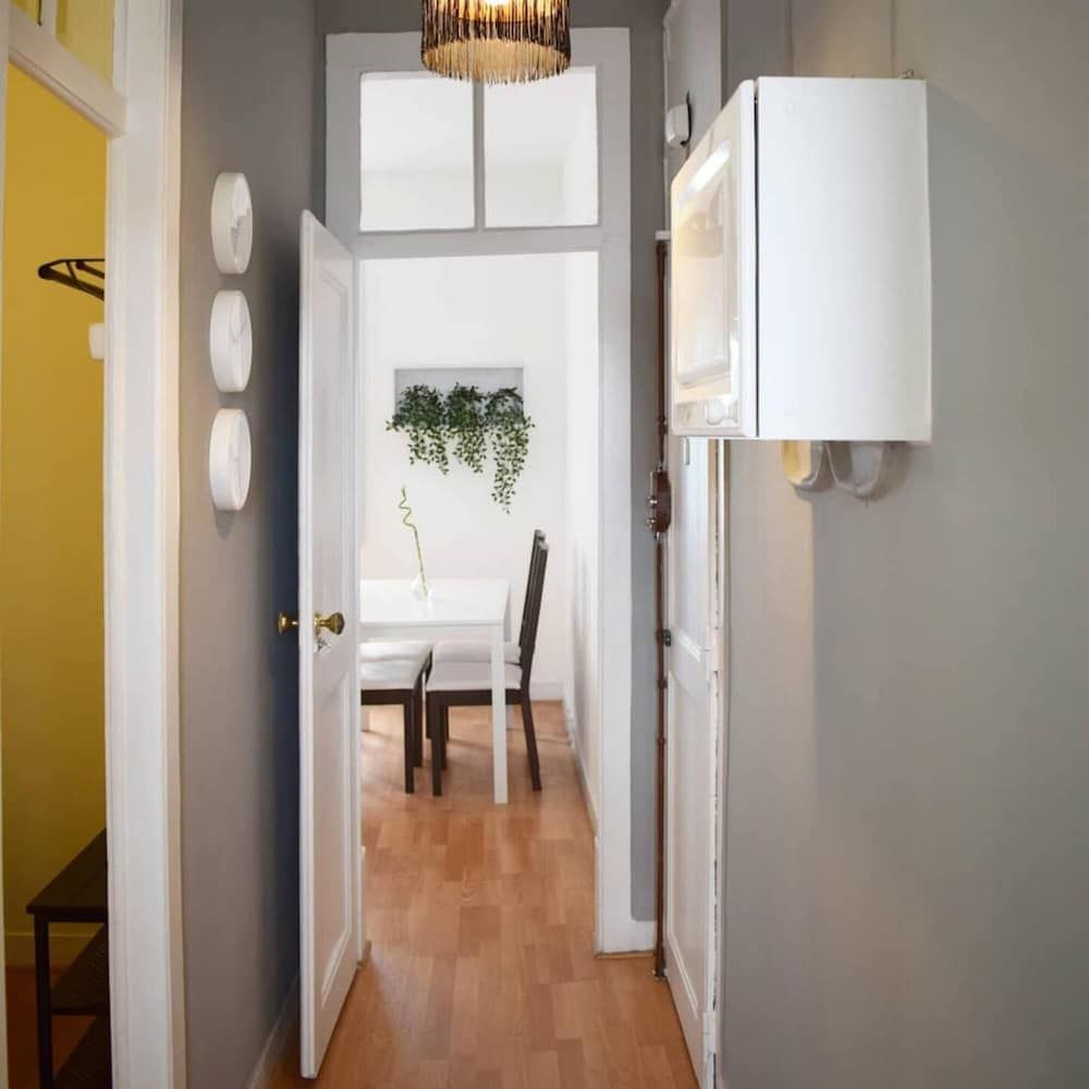 undefined Parliament River View I by Homing 4