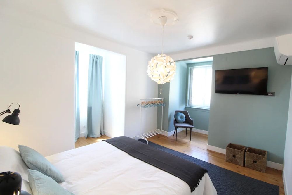 undefined Bright 1 Bedroom With Lovely Balcony in Lisbon 7