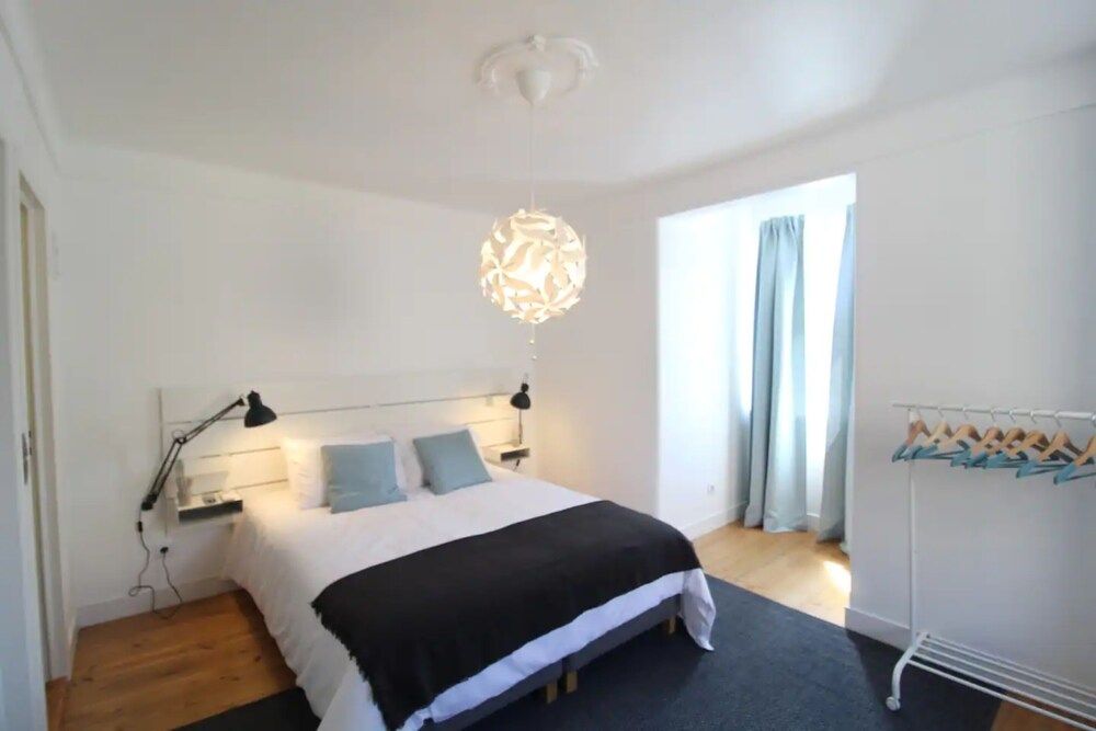 undefined Bright 1 Bedroom With Lovely Balcony in Lisbon 4
