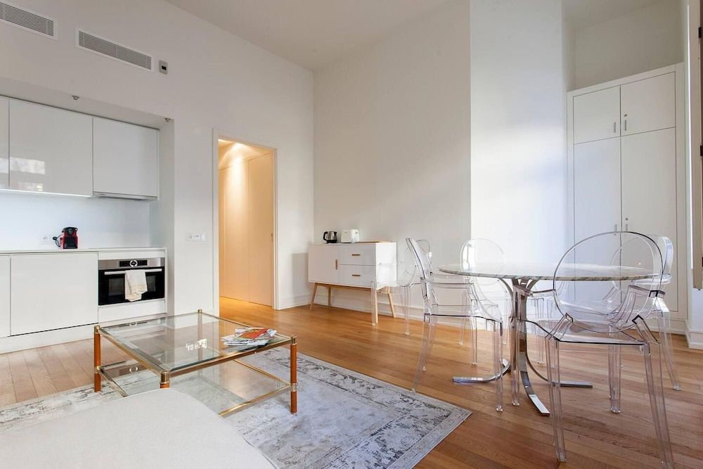 undefined City Center Prestigious Avenue Liberdade & Garage 10