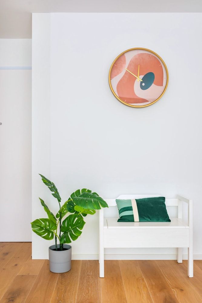 Lisbon 20 Modern Flat Apartment, 1 Double Bed with Sofa bed, Balcony 15