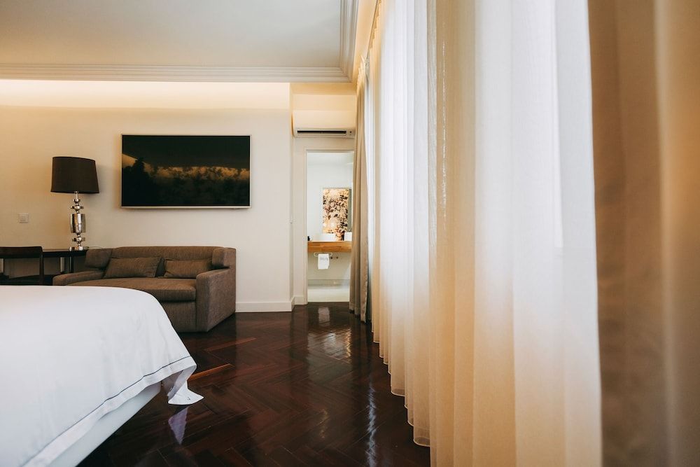 The Felix 10 Premium Double or Twin Room 16