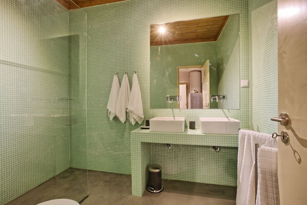 Portas do Teatro Apartments Family Apartment 14