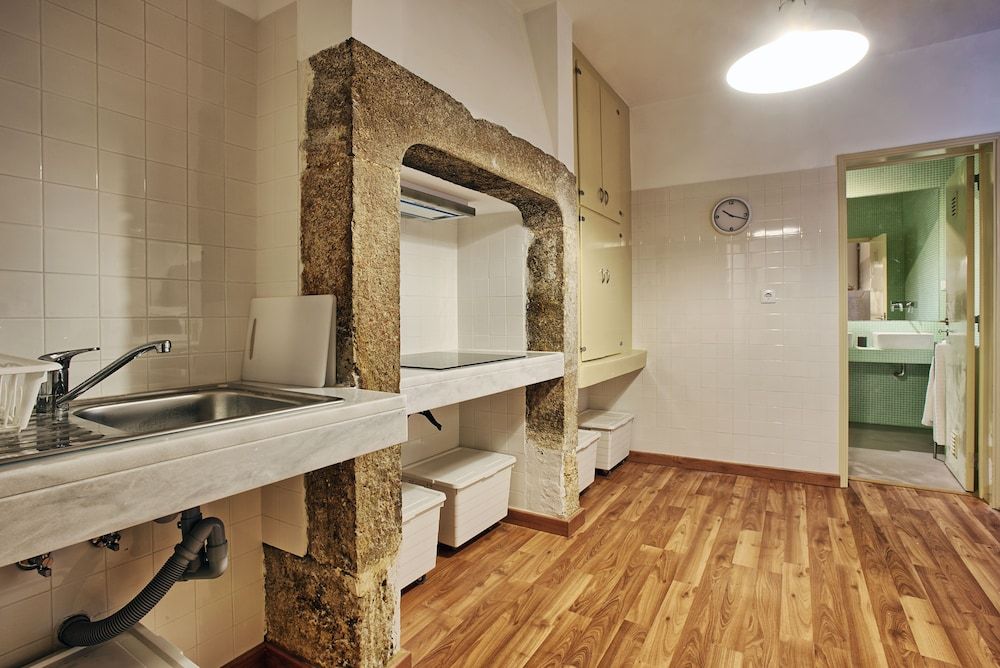 Portas do Teatro Apartments Family Apartment 12