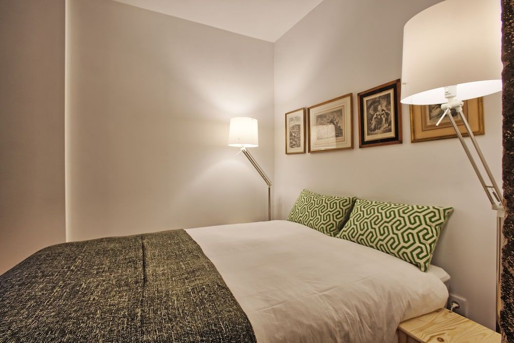 Portas do Teatro Apartments Family Apartment 5