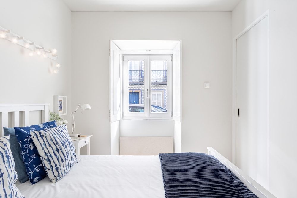 undefined JOIVY Superb 1-Br Flat Near Jardim Da Estrela 6