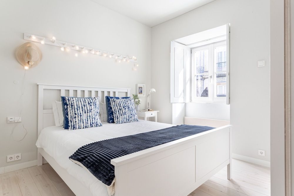 undefined JOIVY Superb 1-Br Flat Near Jardim Da Estrela 4