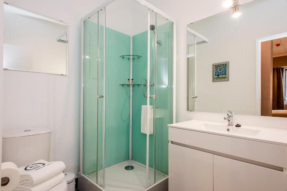 Ph Downtown Suites Superior Double Room 7