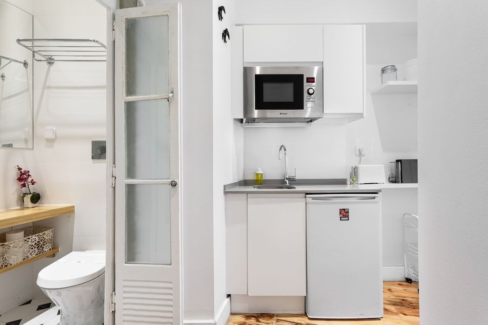 undefined Altido Central Studio Near St. George Castle 6