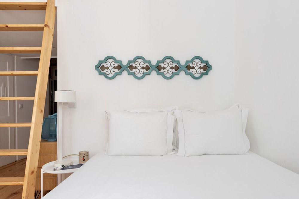 undefined Altido Central Studio Near St. George Castle 3