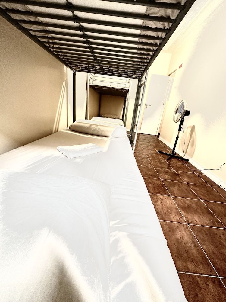 undefined Lisboa Parque Guest House 10