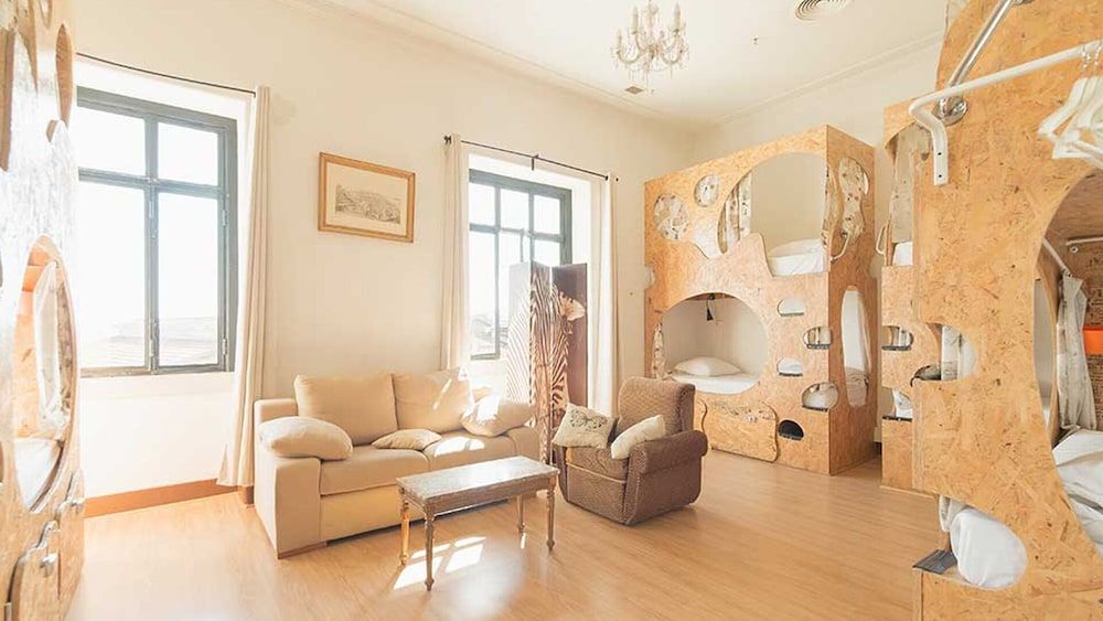 Sunset Destination Hostel Shared Dormitory, Mixed Dorm, Shared Bathroom (1 Bed in a 10 Bed Dorm) 6