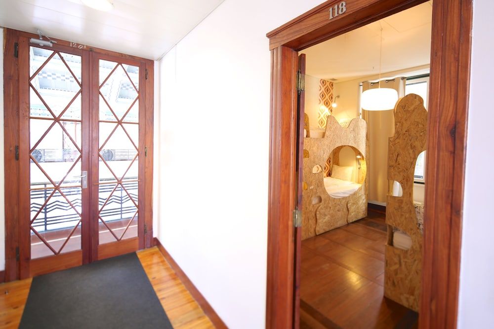 Sunset Destination Hostel Shared Dormitory, Mixed Dorm, Shared Bathroom (1 Bed in a 6 Bed Dorm) 2