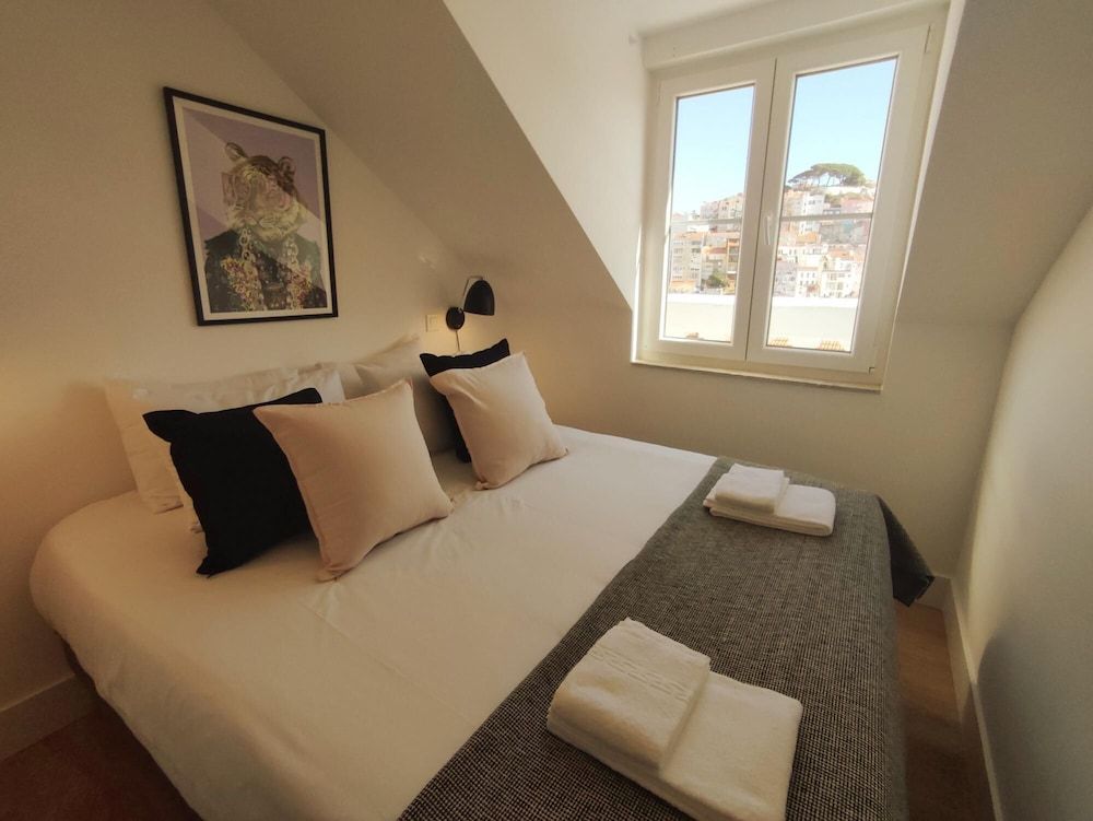 undefined Lisbon Skyline Apartment by Misha s Place 5E