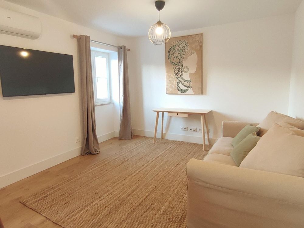 undefined Lisbon Skyline Apartment by Misha s Place 5E 8