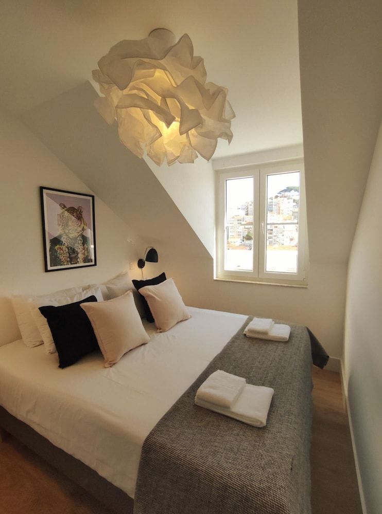 undefined Lisbon Skyline Apartment by Misha s Place 5E 3
