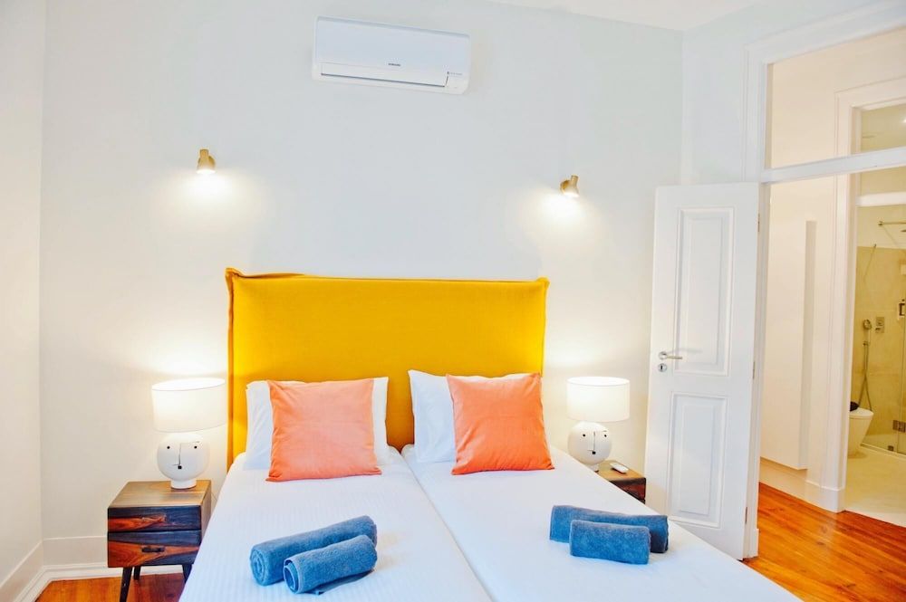 undefined Beautiful Dreamers Avenida Liberdade Cr3d 6