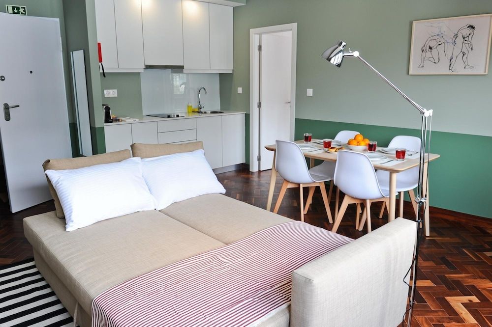 Apperol Lisbon Escape - by Misha s Place 2A Apartment 16