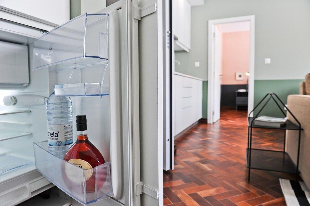 Apperol Lisbon Escape - by Misha s Place 2A Apartment 11