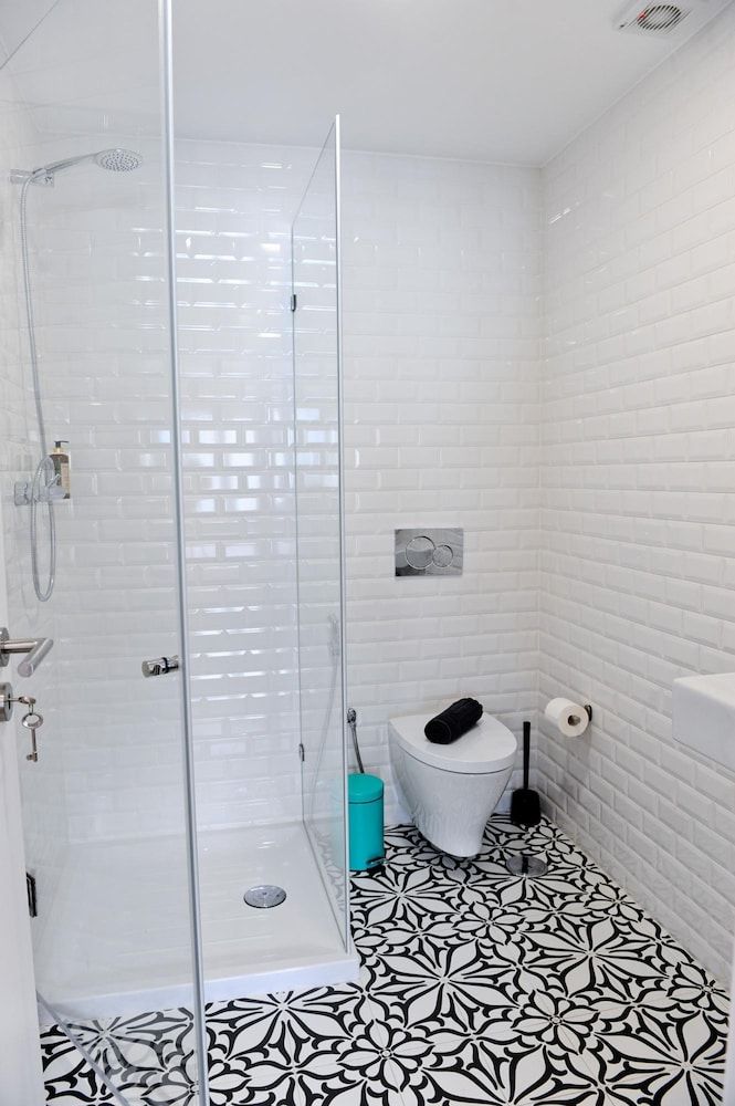 Apperol Lisbon Escape - by Misha s Place 2A Apartment 12