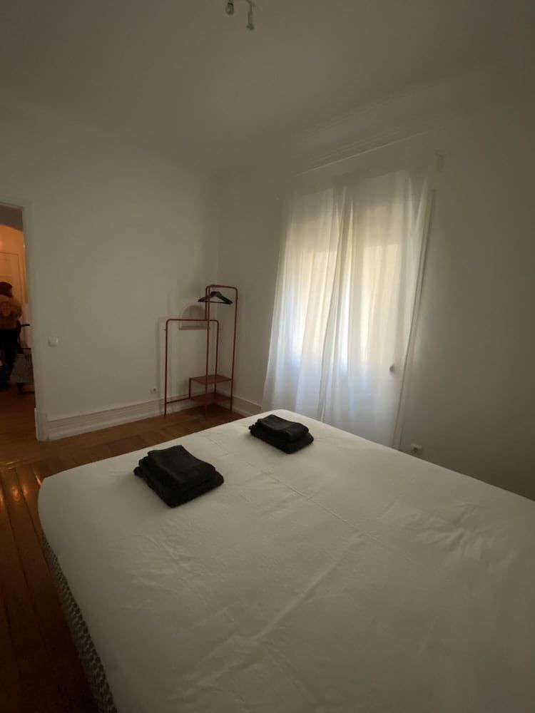 undefined The Blackbird at Liberdade Av 6