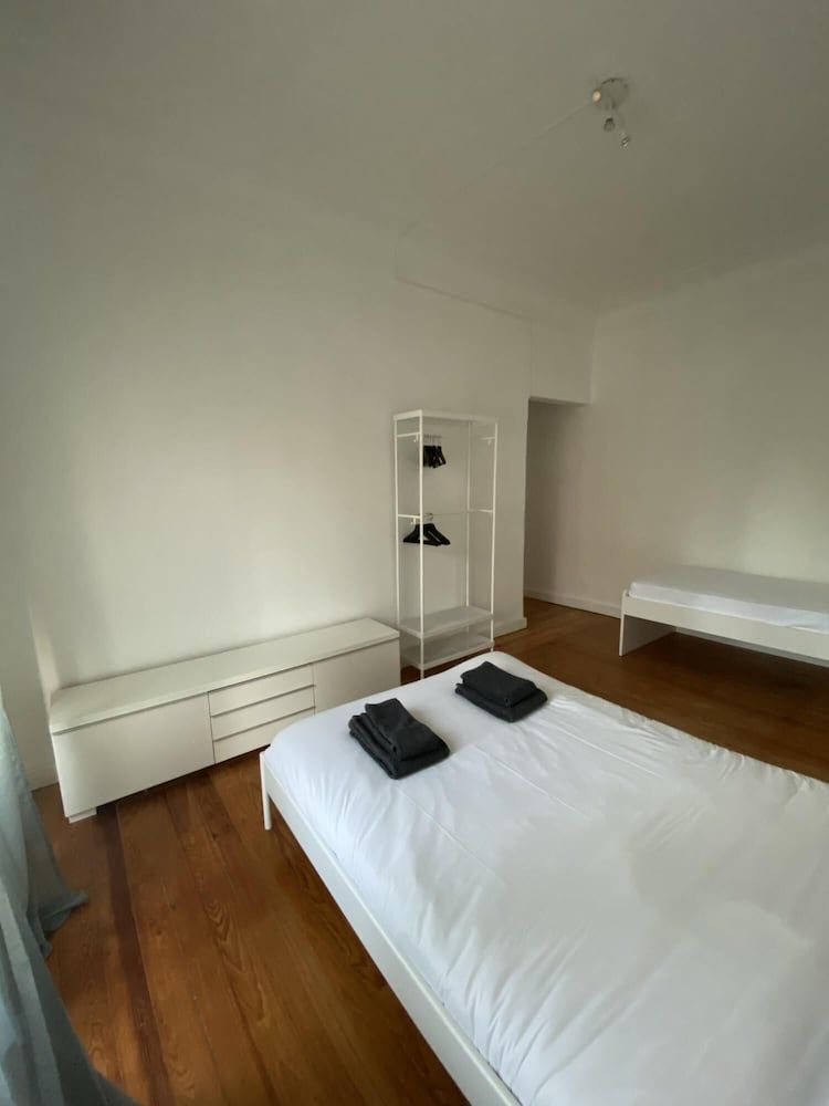 undefined The Blackbird at Liberdade Av 7