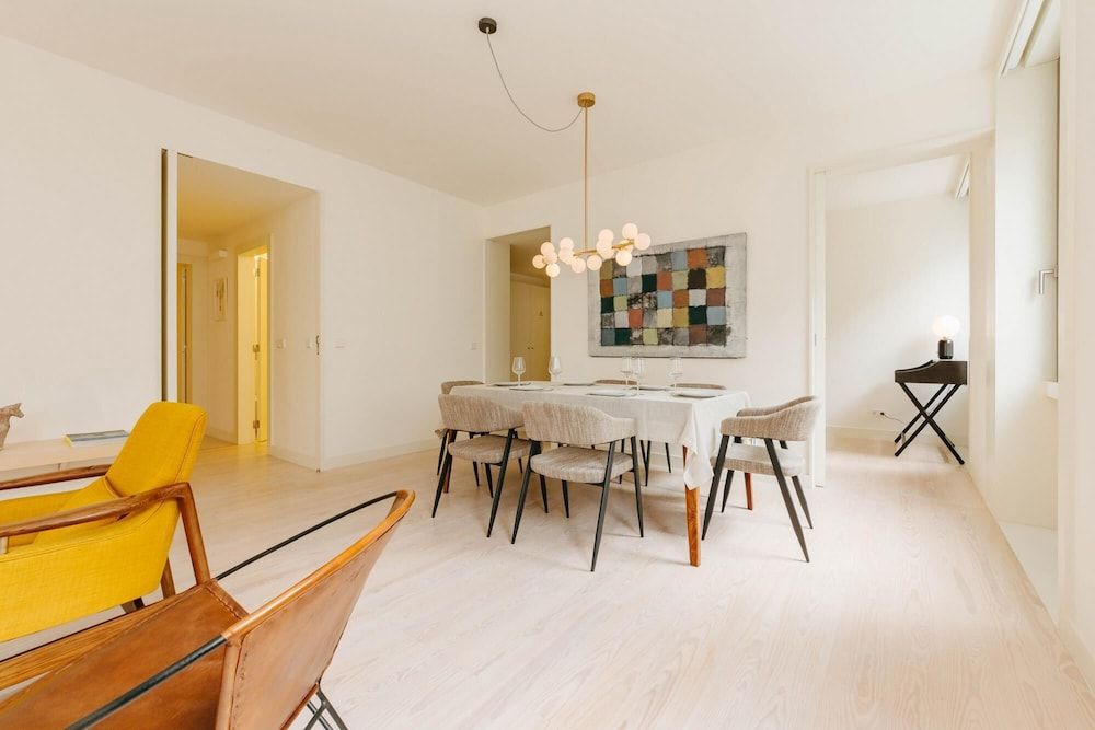 undefined Lady Madonna in Lisboa Ciudad 7