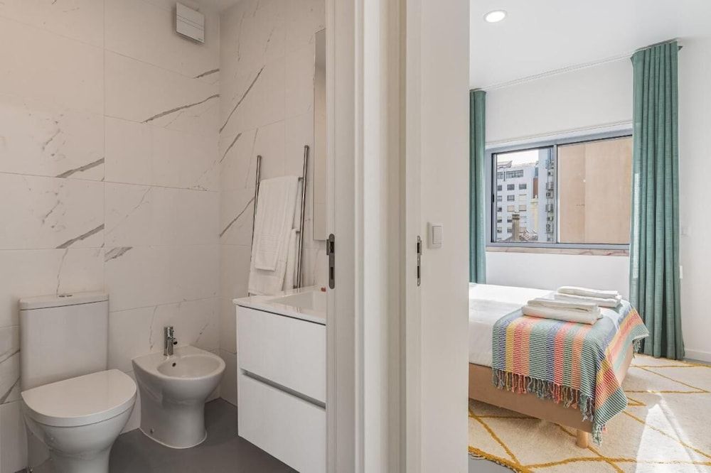 undefined Succeed Campo Pequeno Apartments 9