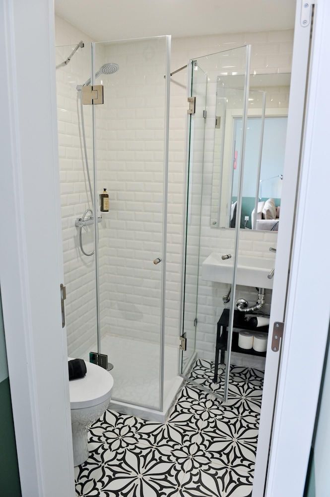 Divine Port s Wine in Lisbon by Misha s Place 2B Apartment 8