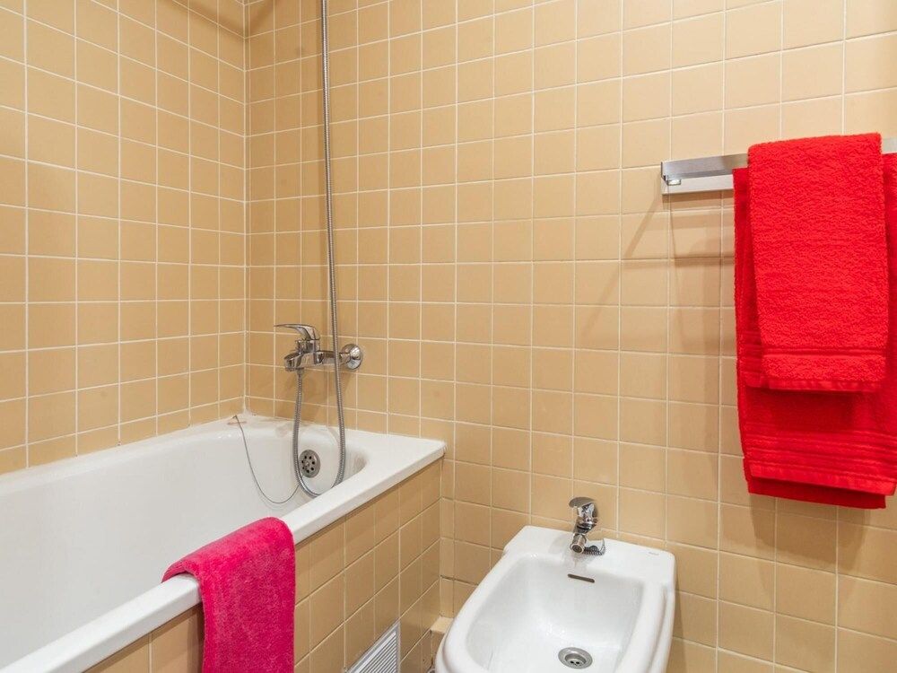 LV Premier Baixa PR2 Elevator City View Balcony Apartment 18